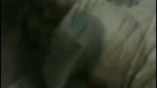 কাচ দিয়ে প্রথম বাংলা চুদাচুদিxxx কমের সঙ্গে.