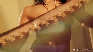 হাত দ্বারা চিকিত্সা. চুদা চুদি xxxx