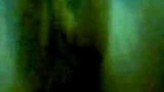 একজন চুদা চুদি xxx video পুলিশ, মটরসাইক্ল নৌকো.