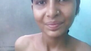 এক বাঙালি মেয়েদের চুদাচুদি যুবক, মায়ের বন্ধু